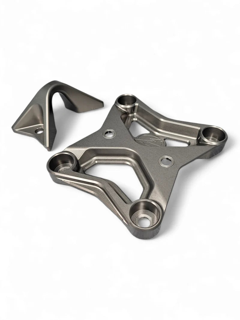 Elektric Offroad 2017+ Can Am X3 Maverick 6 bolt EOD XL Radius Rod Plate with Tow Hook Gun Metal