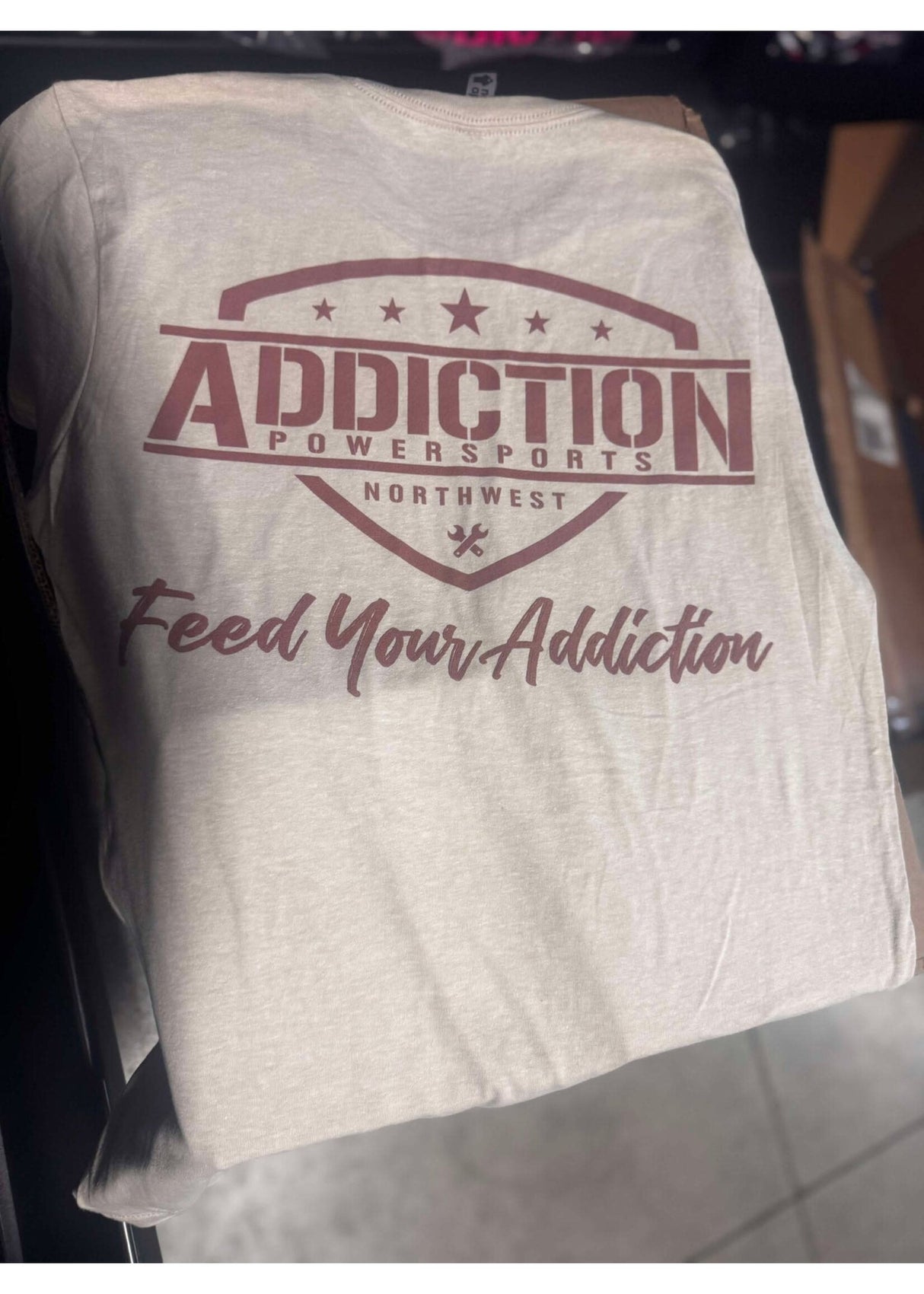 Addiction Powersports NW T-Shirt Cream with Mocha Mouse Logo