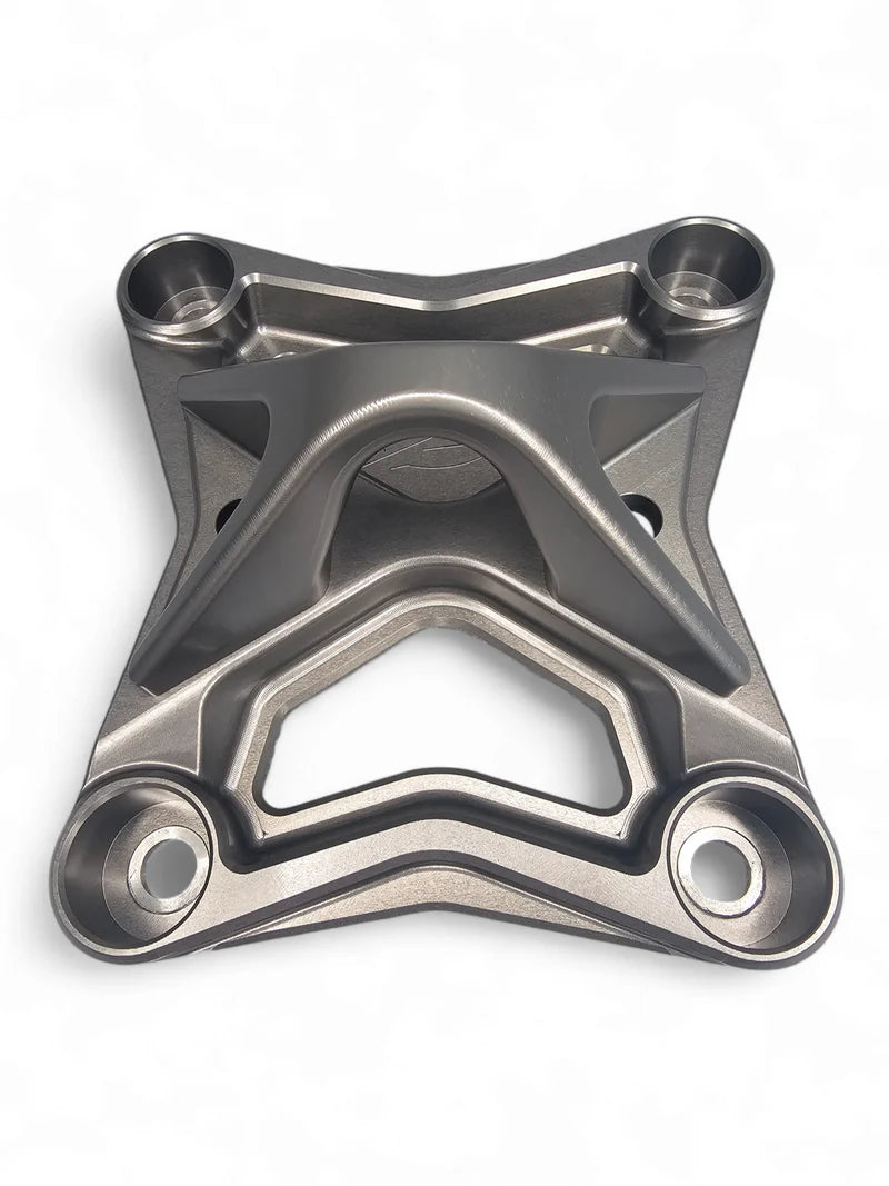 Elektric Offroad 2017+ Can Am X3 Maverick 6 bolt EOD XL Radius Rod Plate with Tow Hook Gun Metal